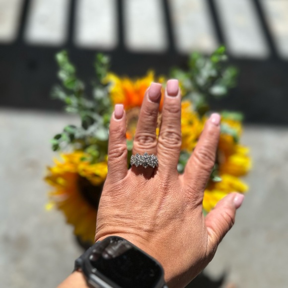 Kay Jewelers Diamond Cluster Diamond 💍 - Picture 6 of 13